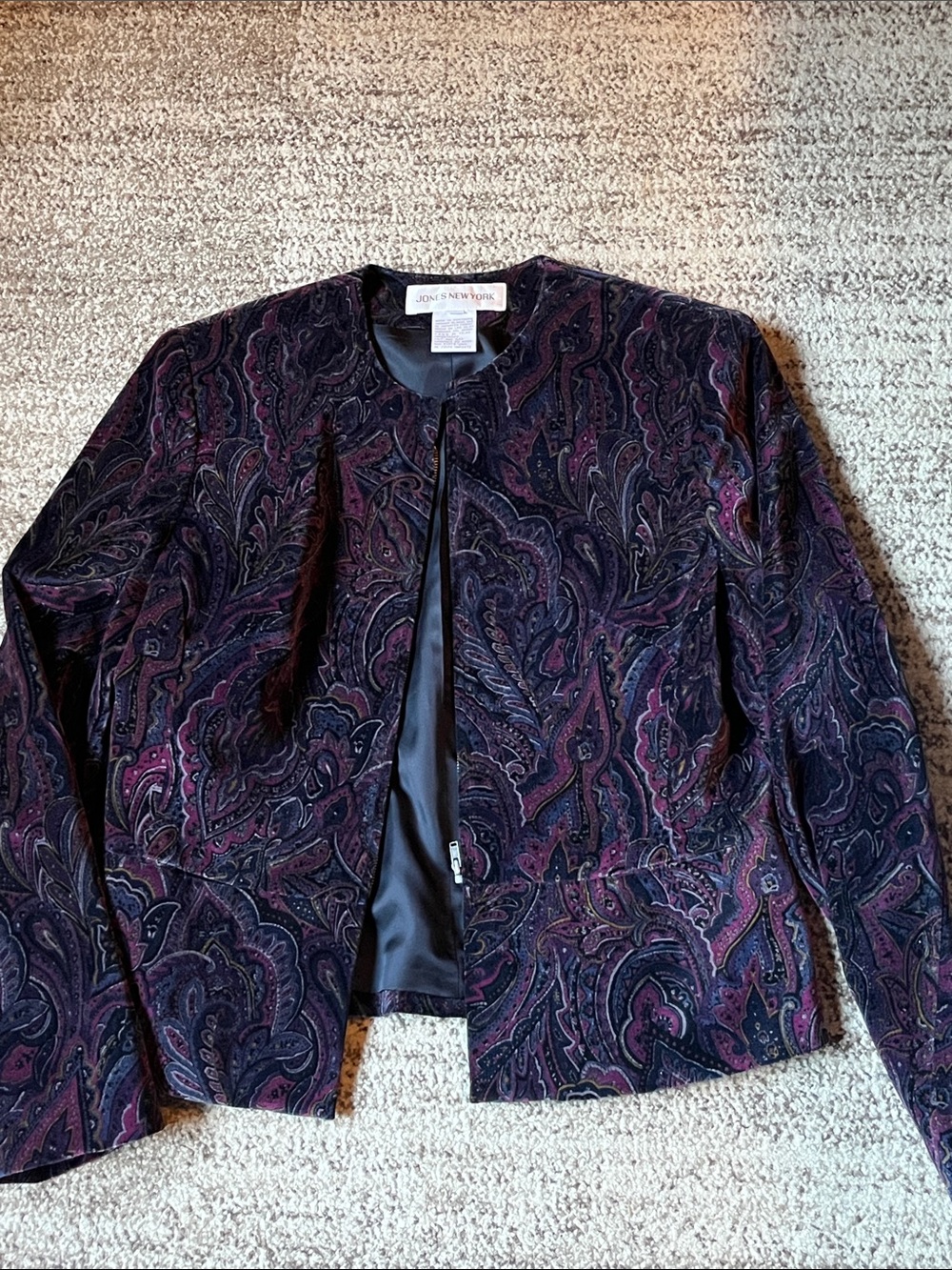 Jones New York Dark Purple Paisley zipper front woman jacket, size 8, cotton